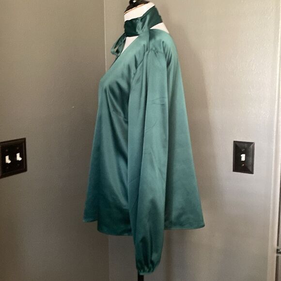 NWT NSR Emerald Green Jazzy One Shoulder Blouse - Picture 11 of 14